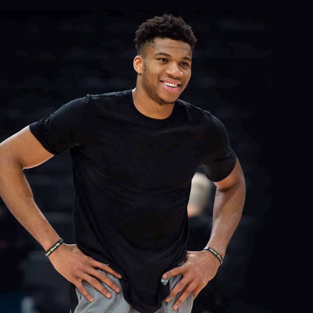 novibet antetokounmpo giantheart 1080x1080